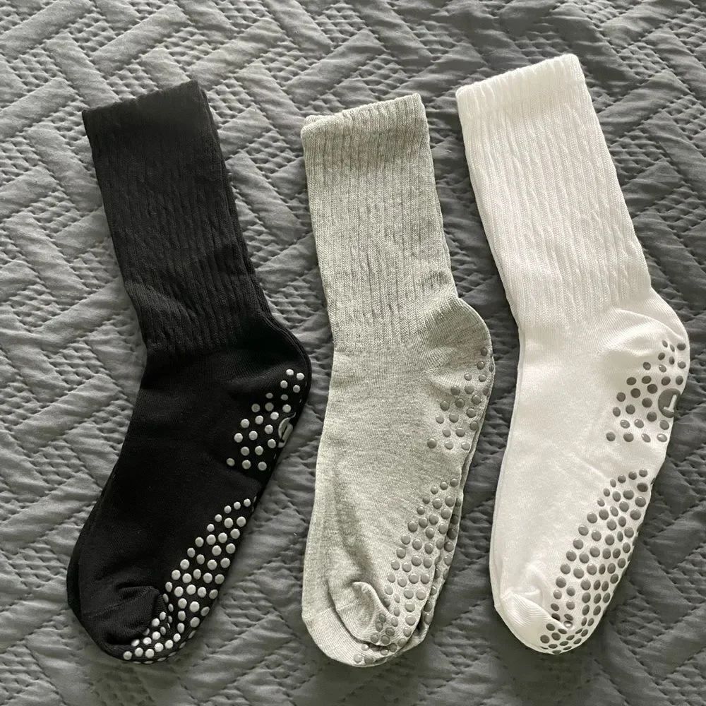 Non-Slip Grip Socks Bundle - Picture 1 of 5